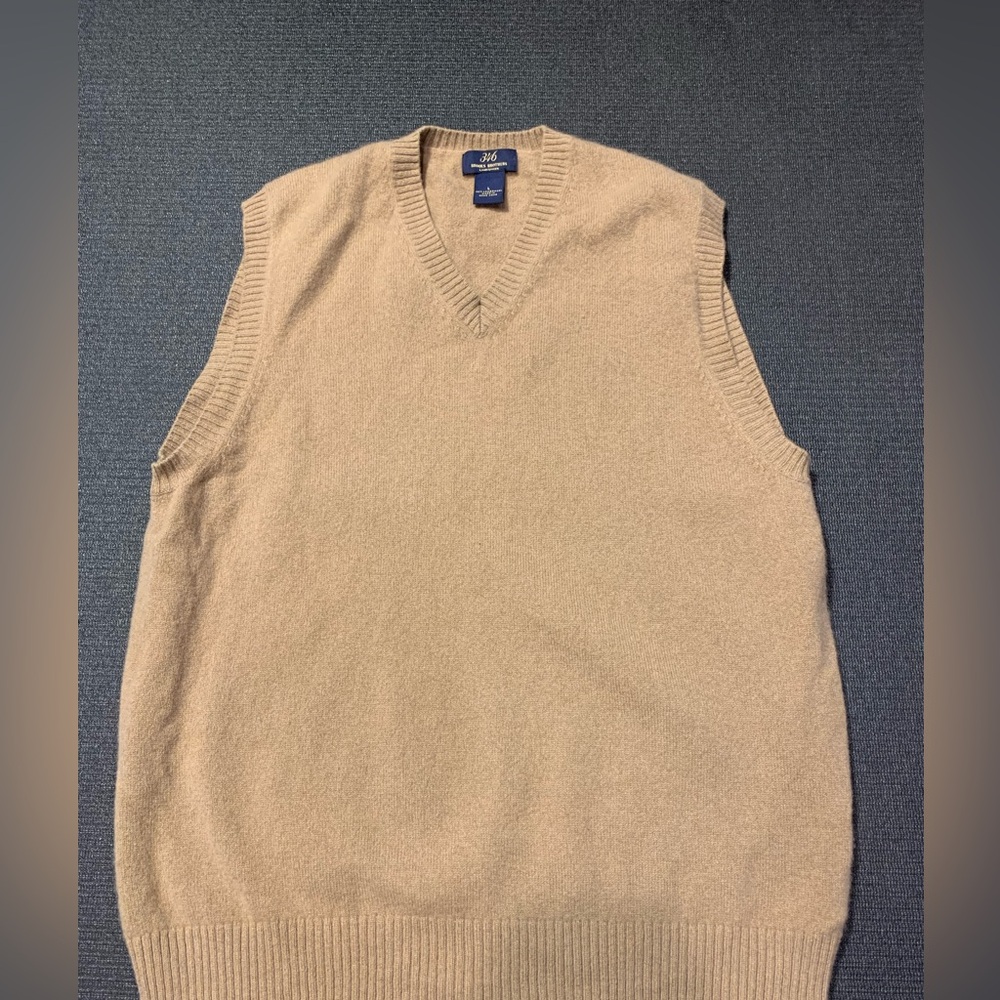 Brooks Brothers Sweater Vest Mens Large Brown Scottish Lambswool Pullover Casual